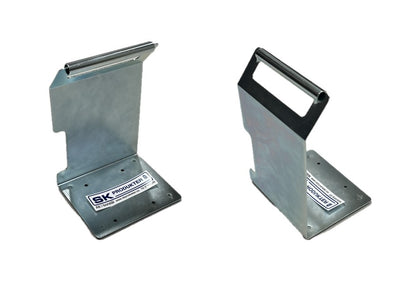 Universellt lyfthandtag/fäste för transport av pumpar